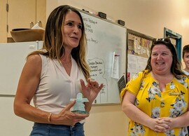 Cheryl Schneider with ASCA President, Allison Pike (right)